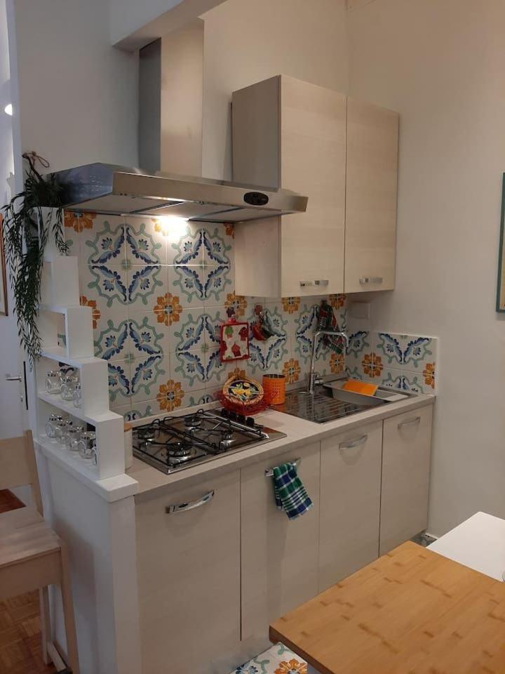 شقة Charming Loft In Piazza Di Spagna روما المظهر الخارجي الصورة